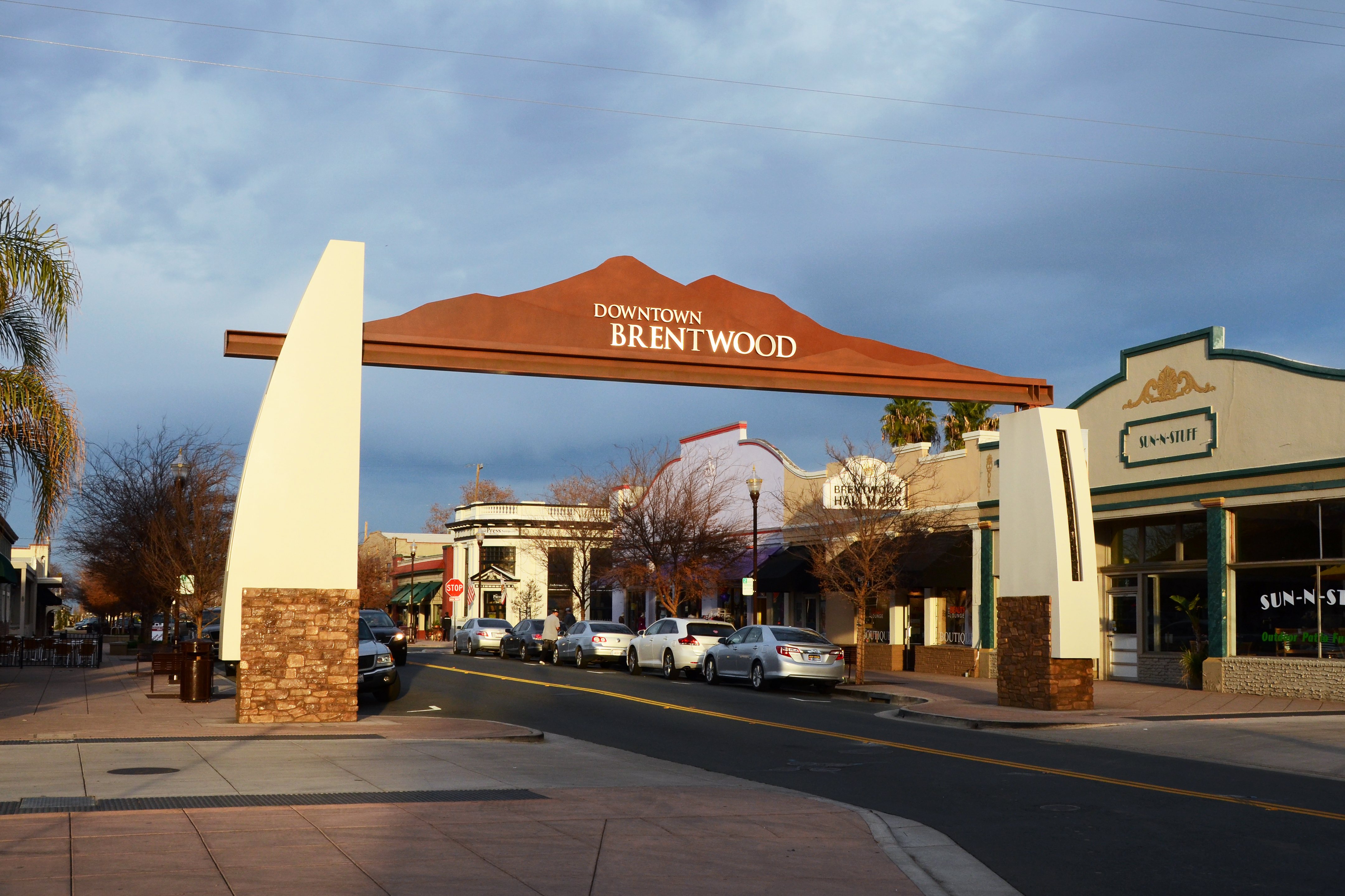 Downtown Brentwood and its local storefronts